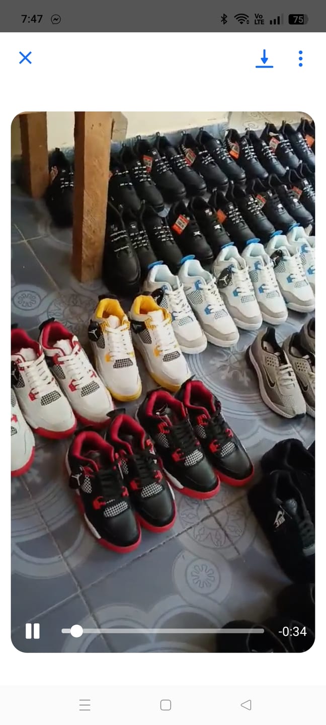 Customer photo review of Tenis 841 Negro Total