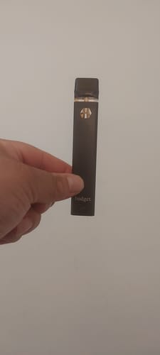 Customer photo review of 1 Gram HHC Vape Pen | Papaya Kush - Sativa