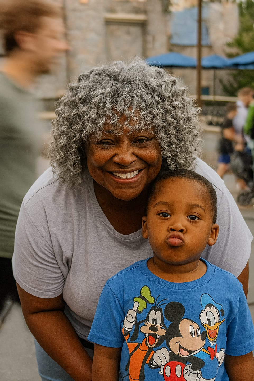 Customer photo review of Luvwin Salt And Pepper Defined Curls Wig With Bangs