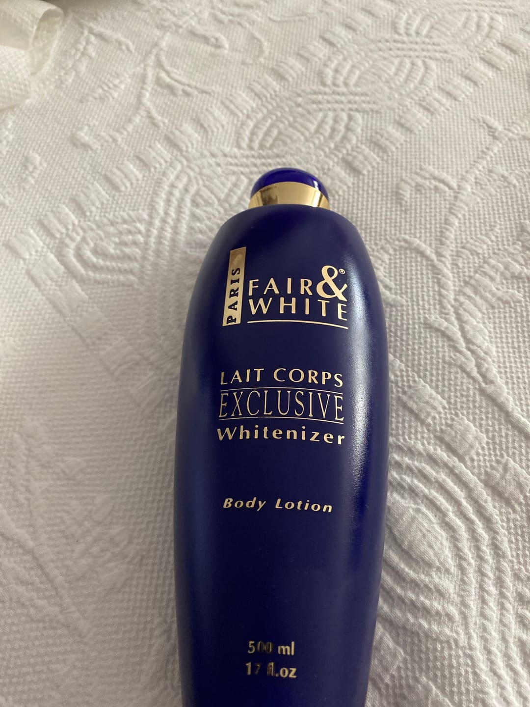 Customer photo review of Fair and White Exclusive Whitenizer Body Lotion 500 ml / 16.90 fl oz