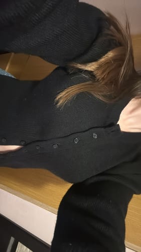 Customer photo review of SWEATER BLAIR NEGRO