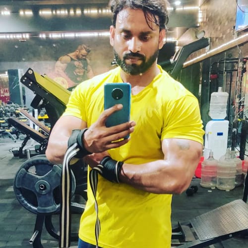 Customer photo review of YouWeFit Omega-3 Fish Oil (30 Capsules), 1250mg + Wellcore Creatine Monohydrate (100gm, 33 Servings)