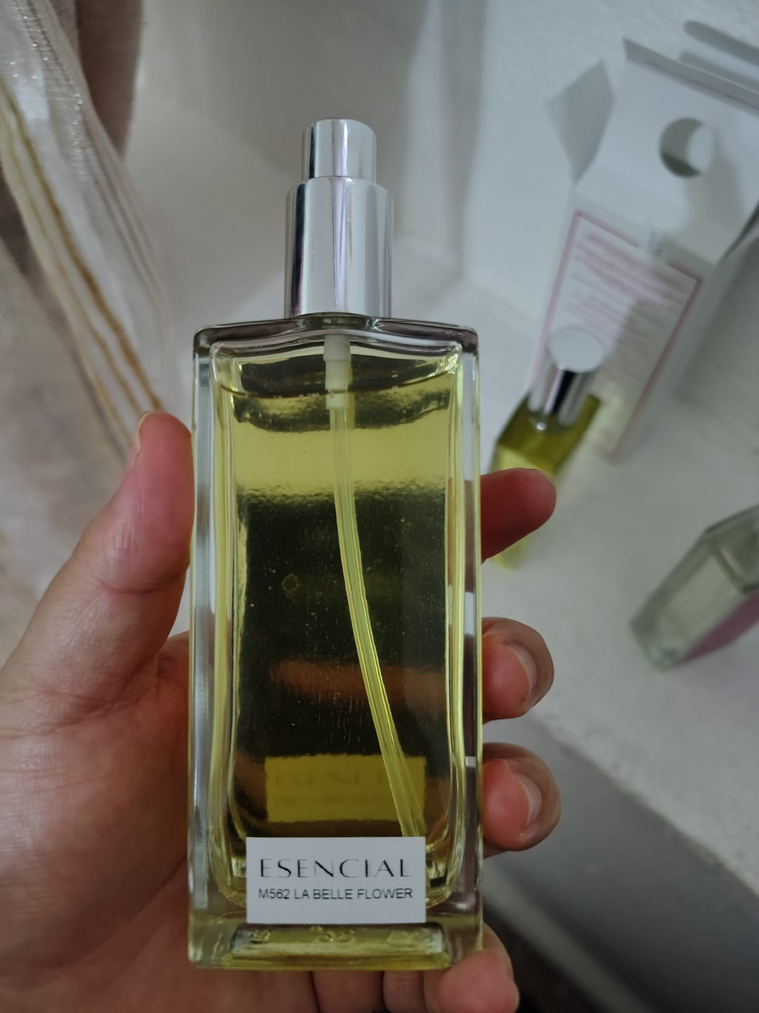 Customer photo review of M562 Inspirado en: La Belle Flower Edition - Jean Paul Gaultier