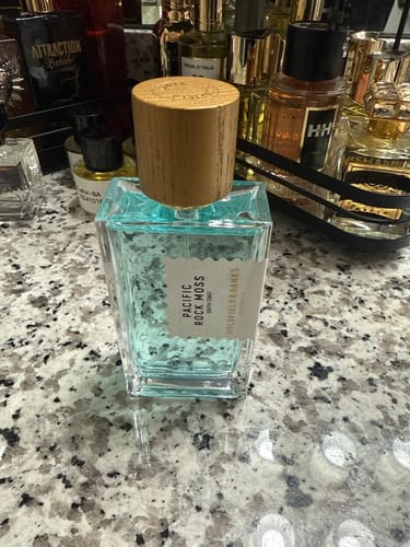 Customer photo review of Goldfield & Banks Pacific Rock Moss