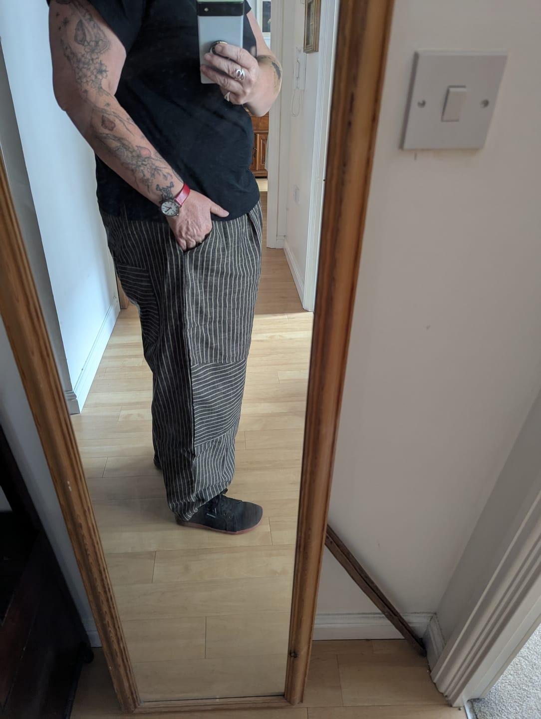 Customer photo review of Plus Size Women Spring Vintage Plaid Linen Cotton Straight Pants
