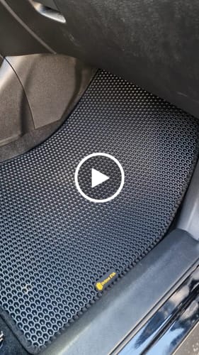 Customer video review of Kofferraumwanne nach Maß