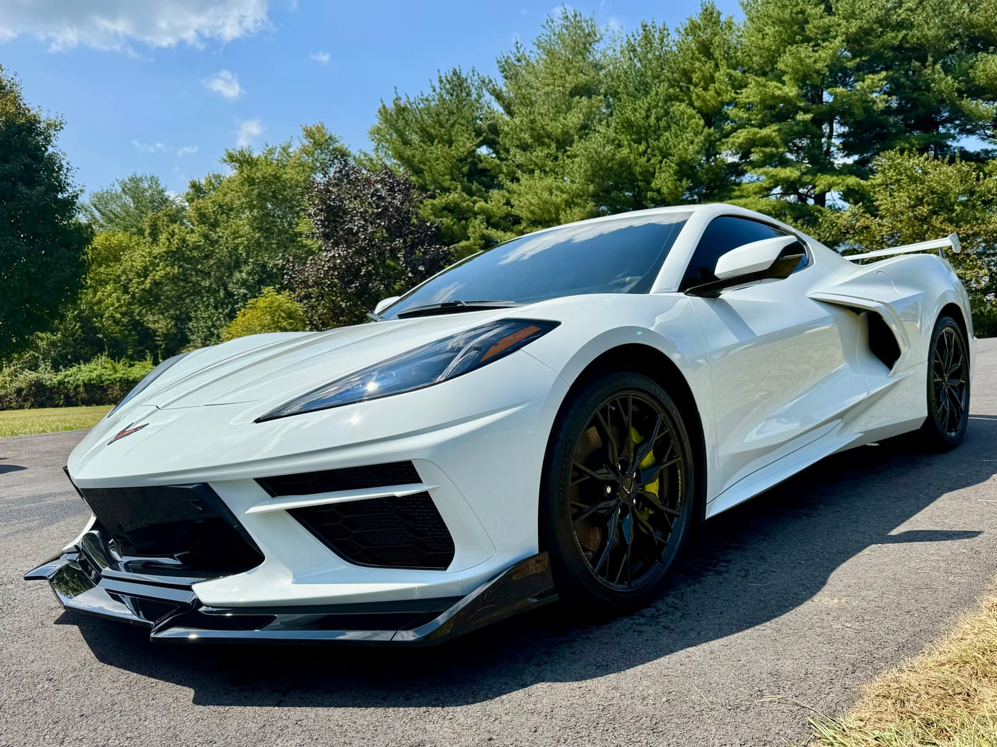 Customer photo review of Corvette C8 Extended Front Splitter (5-Piece version)