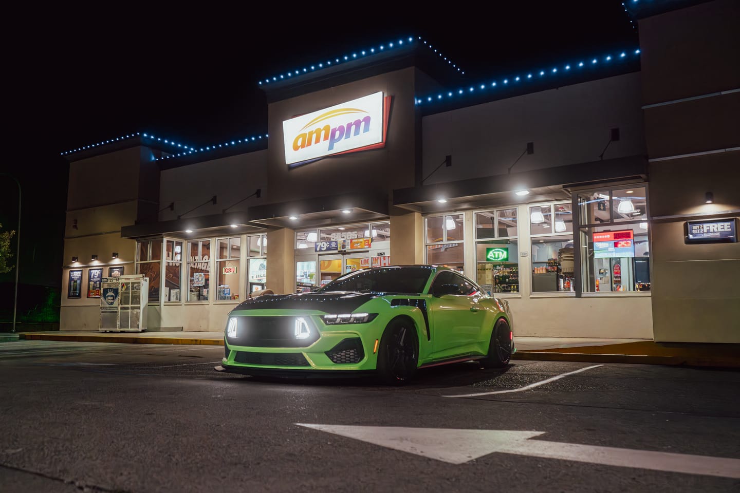 Customer photo review of Candy Metallic Neon Green vinyl wrap