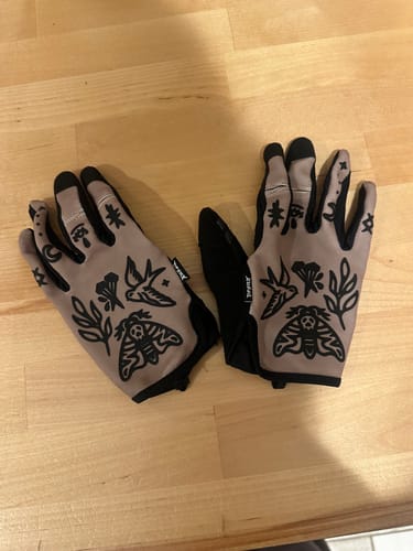 Customer photo review of Jobstopper | Gravity Gloves