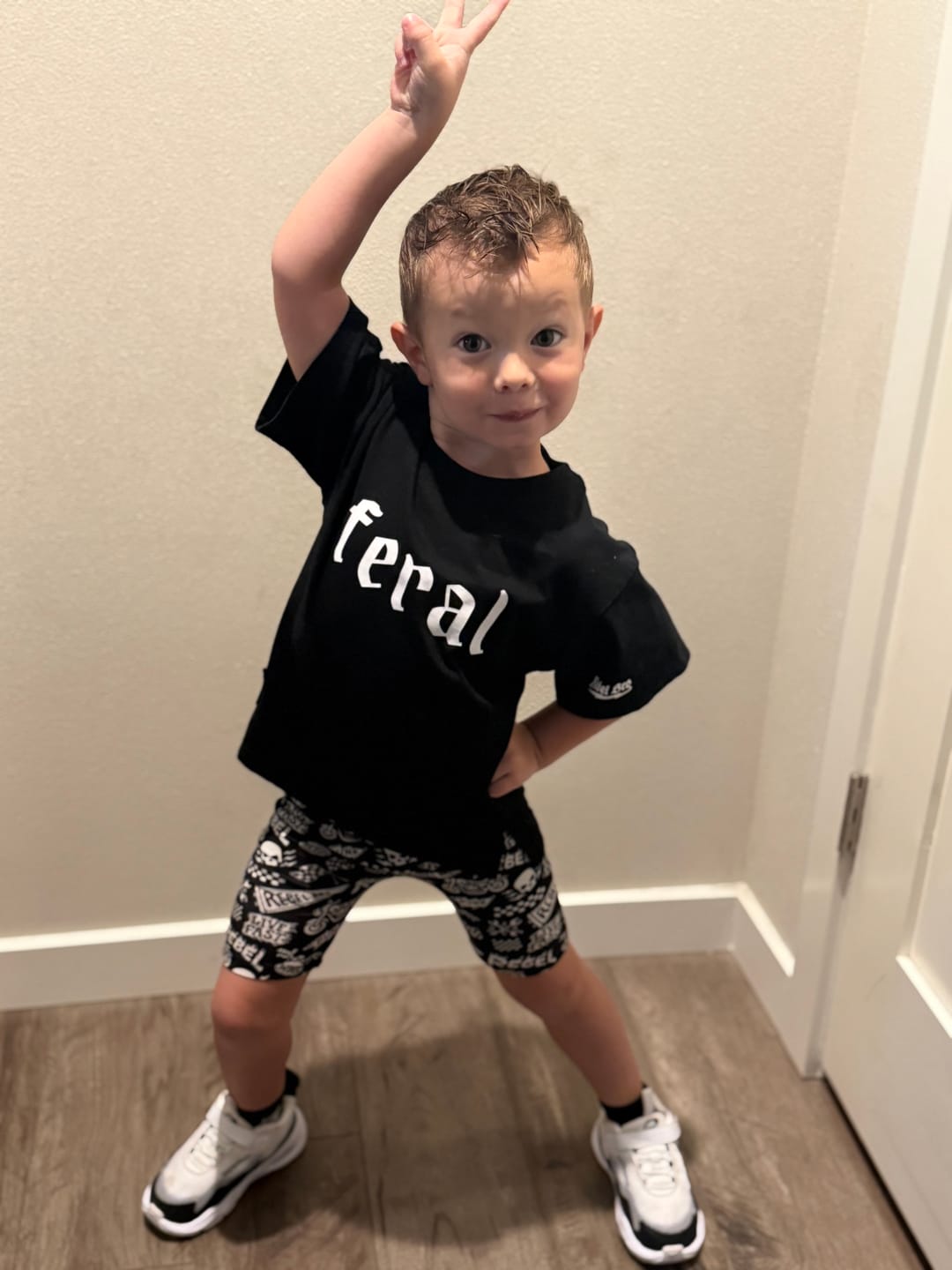 Customer photo review of Bamboo Graphic Tee in Feral