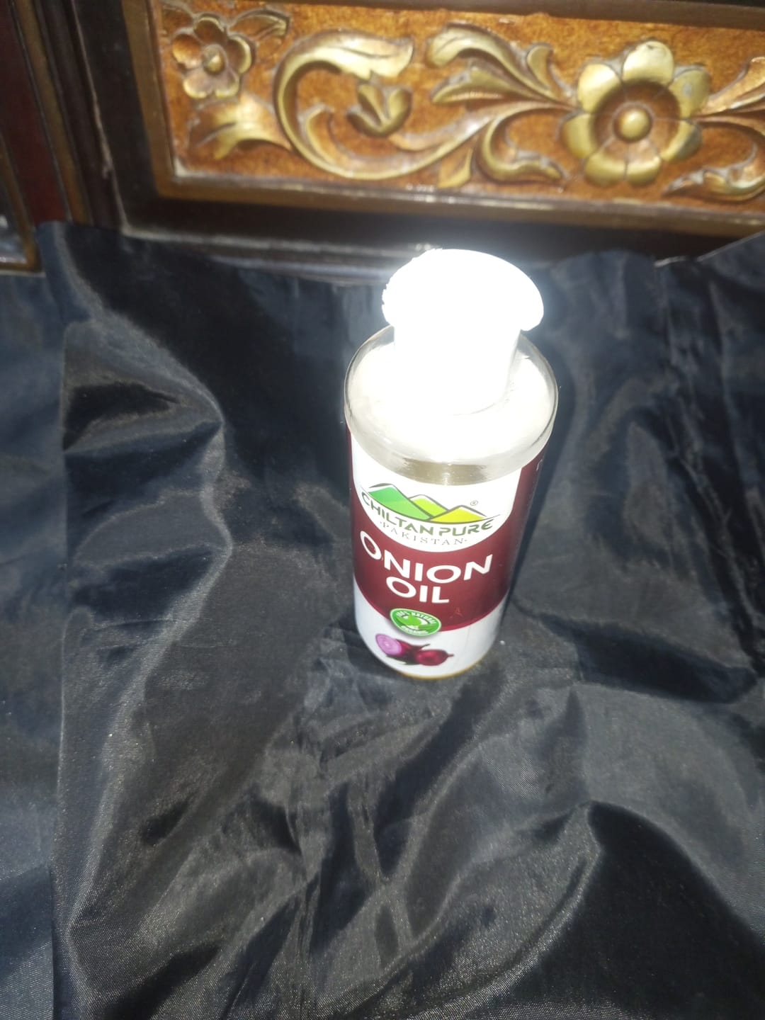 Customer photo review of Red Onion Oil 🧅 Reduces Hair Fall & Accelerates Hair Regrowth [پیاز کا تیل].. Trending.... 🔥