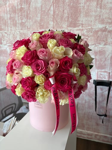 Customer photo review of Hot Pink Deluxe - HatBox