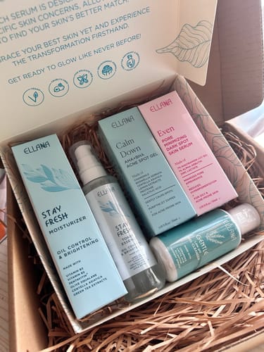 Customer photo review of Stay Fresh Moisturizer Controls Oil and Brightens