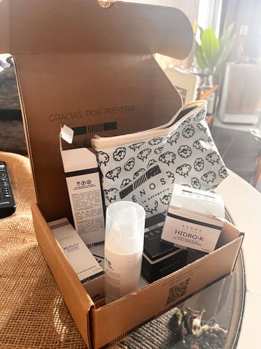 Customer photo review of Pack rostro + Crema de manos y Cosmetiquero GRATIS