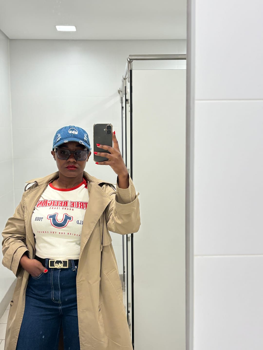 Customer photo review of Era Distressed Denim Cap