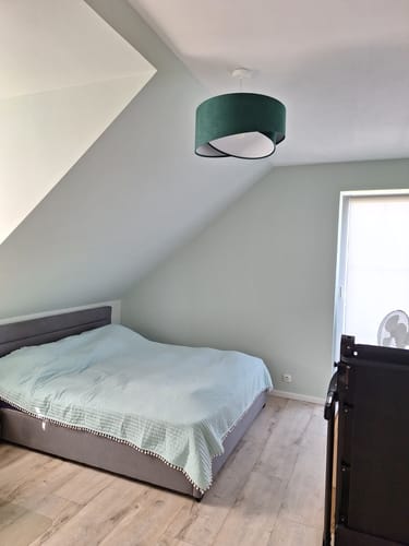 Customer photo review of Abażur Rubin - zielona lampa wisząca welurowa do salonu, sypialni (asymetria 1xE27) ręcznie robiona