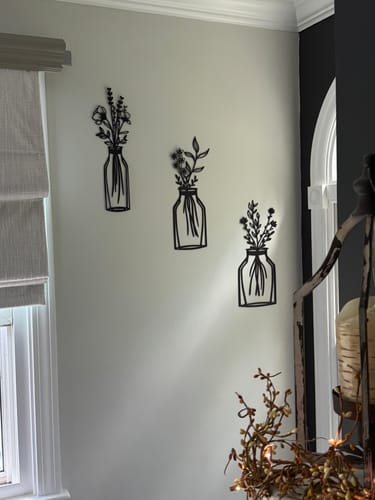 Customer photo review of Metal Flower Vase Wall Art (3 pieces)