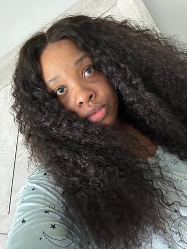 Customer photo review of CurlyMe Pre-cut 9x6 Lace M-cap Wear Go Glueless Mini Knots Water Wave Hair HD Lace Front Wig Pre-plucked