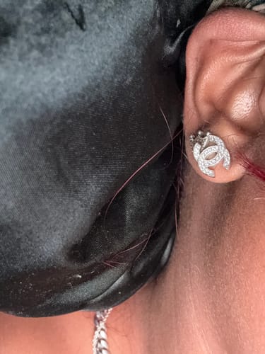 Customer photo review of Classic CC Earrings Gold-Plated Silver Crystal Studs