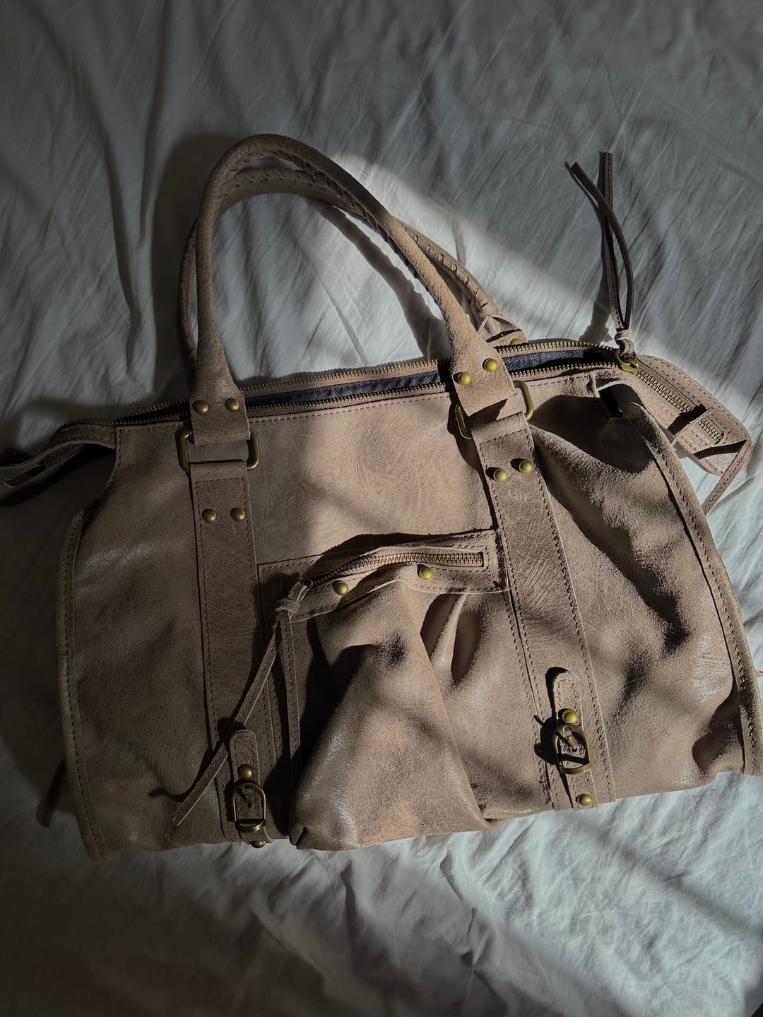 Customer photo review of It girl bag taupe