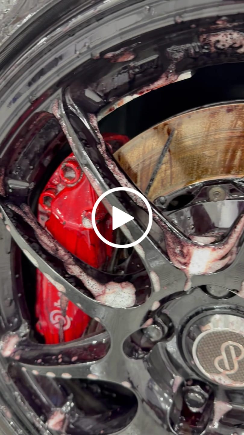 Customer video review of Wheel Cleaner