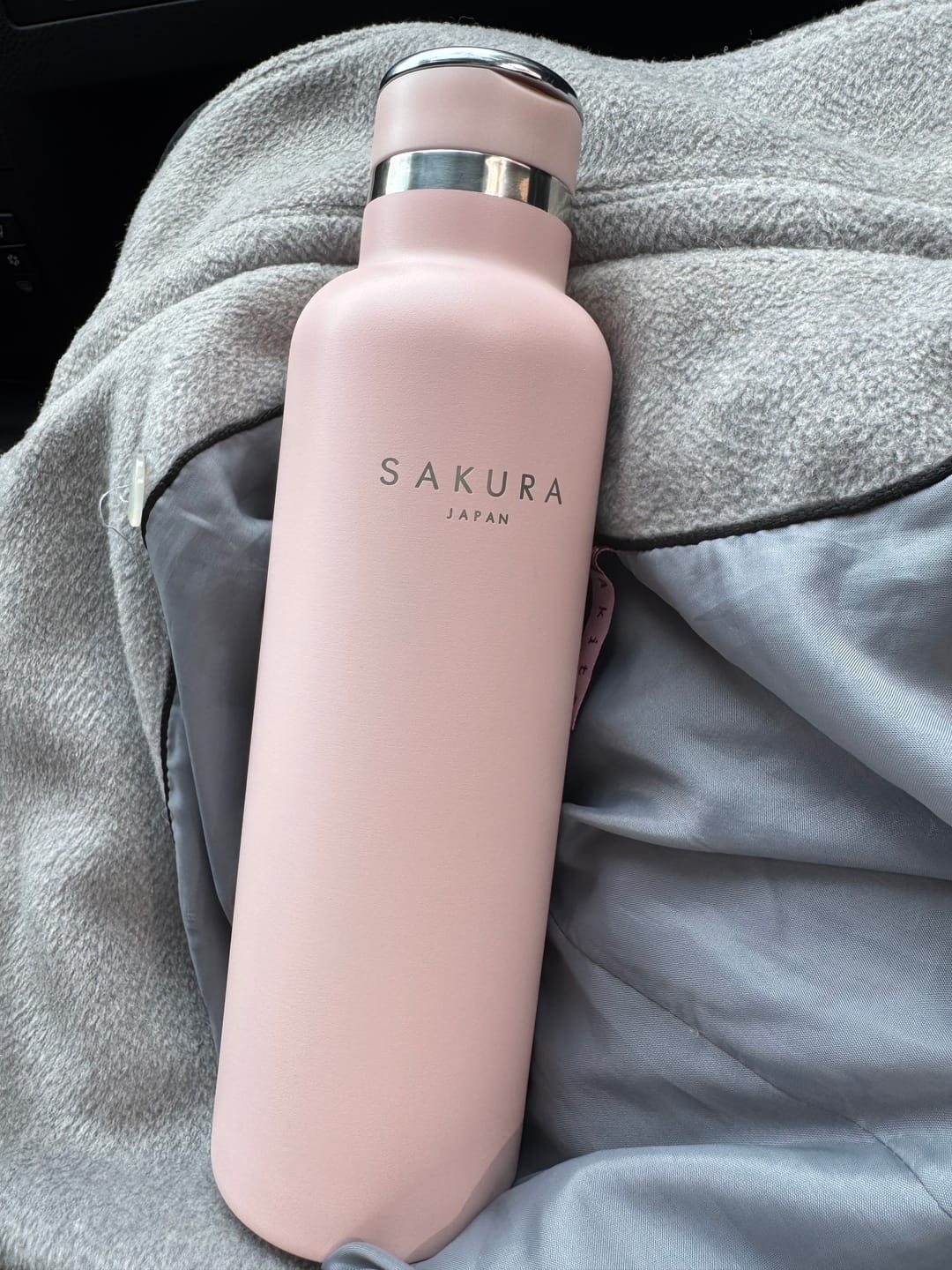 Customer photo review of Botella Térmica Sakura Acero Inoxidable 750 Ml Baby Pink