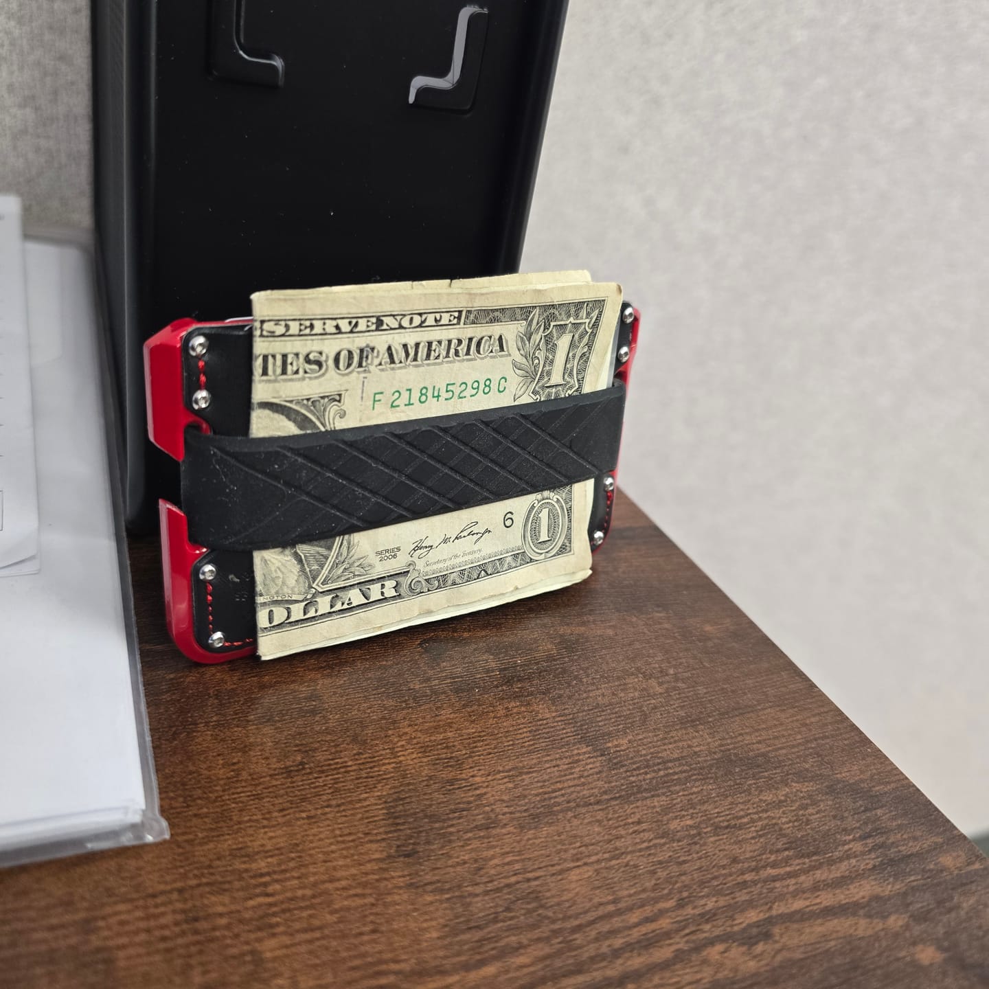 Customer photo review of D01 R-SPEC™ WALLET