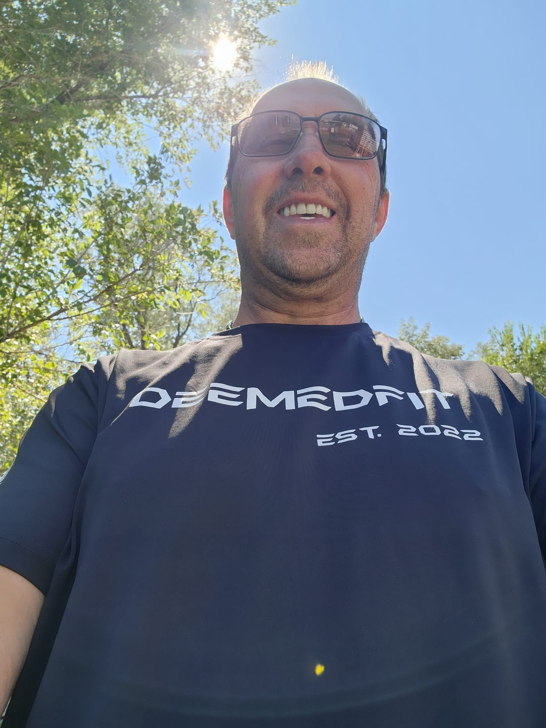 Customer photo review of Men's Gym Tee "Compellence"- Black