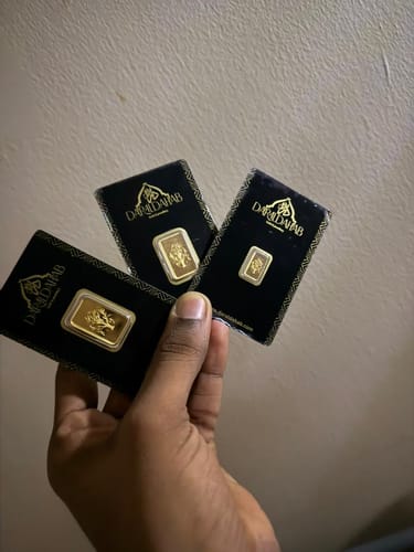 Customer photo review of 1g Gold Bar – 24K | 999.9 Fine Gold