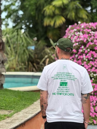 Leonardo R. review of T-Shirt NO TRIP FOR CATS image 1 out of 1