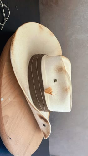 Customer photo review of Plush Felt Capeline For Hats 30cm HF016