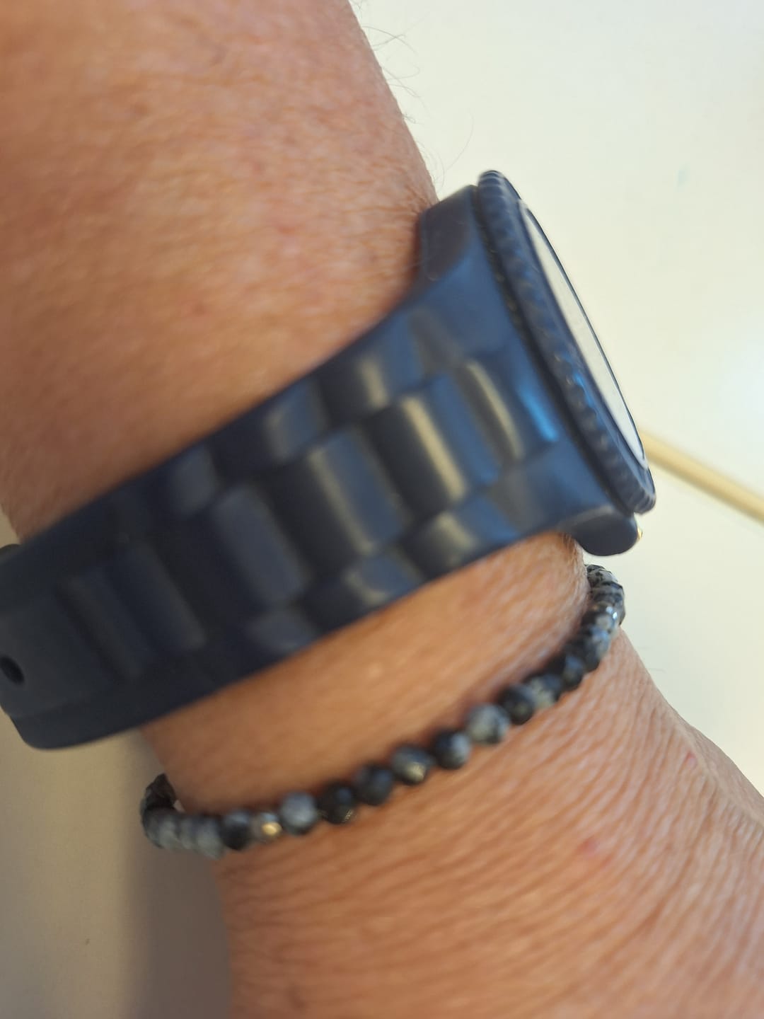 Customer photo review of Obsidian Armband - Schneeflockenobsidian