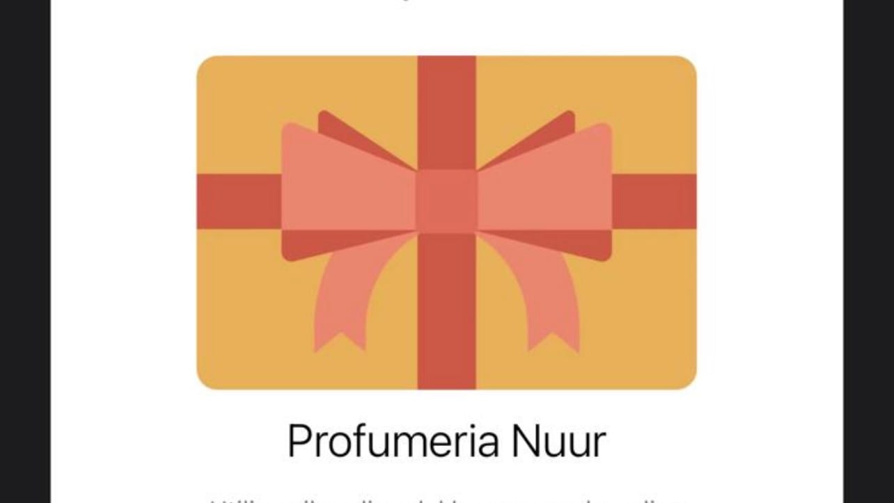 Customer photo review of GIFT CARD NUUR