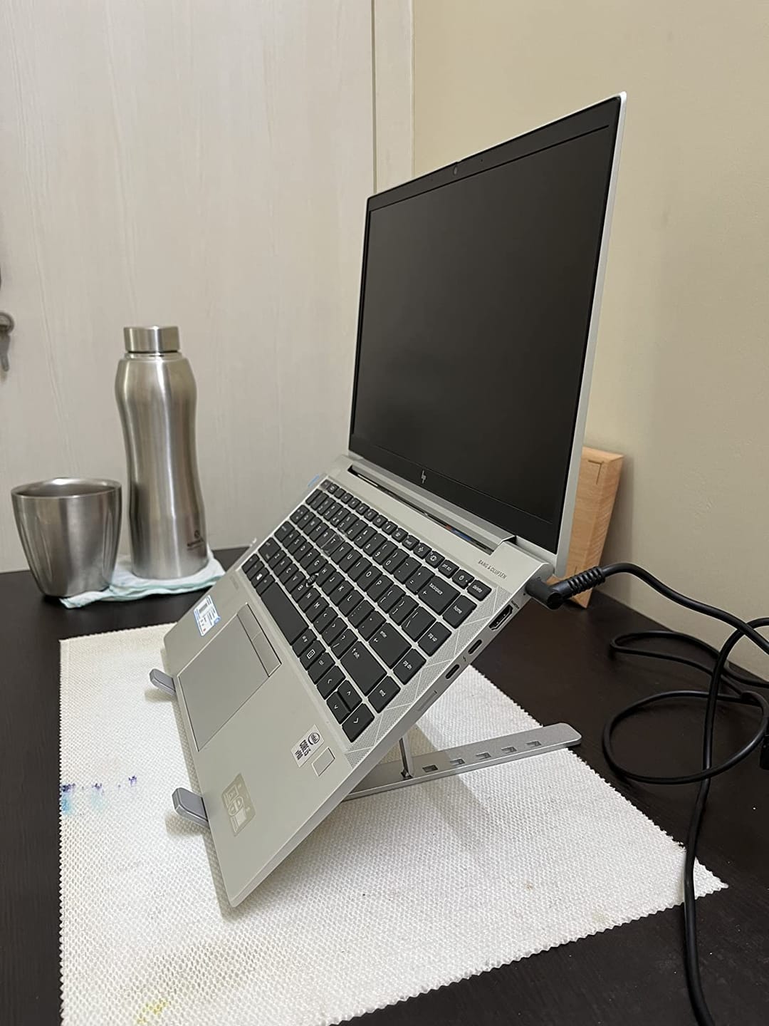 Customer photo review of Aluminum Adjustable Laptop Stand