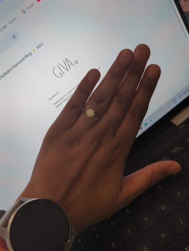 Customer photo review of Gold Mystic Aura Solitaire Diamond Ring