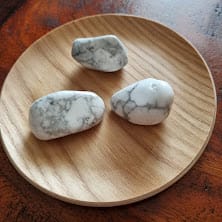 Customer photo review of Pierre Howlite