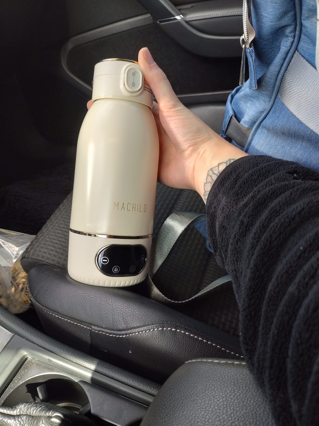 Customer photo review of Tragbarer Fläschchenwärmer + Milchpulverbox + Schnell-Ladegerät