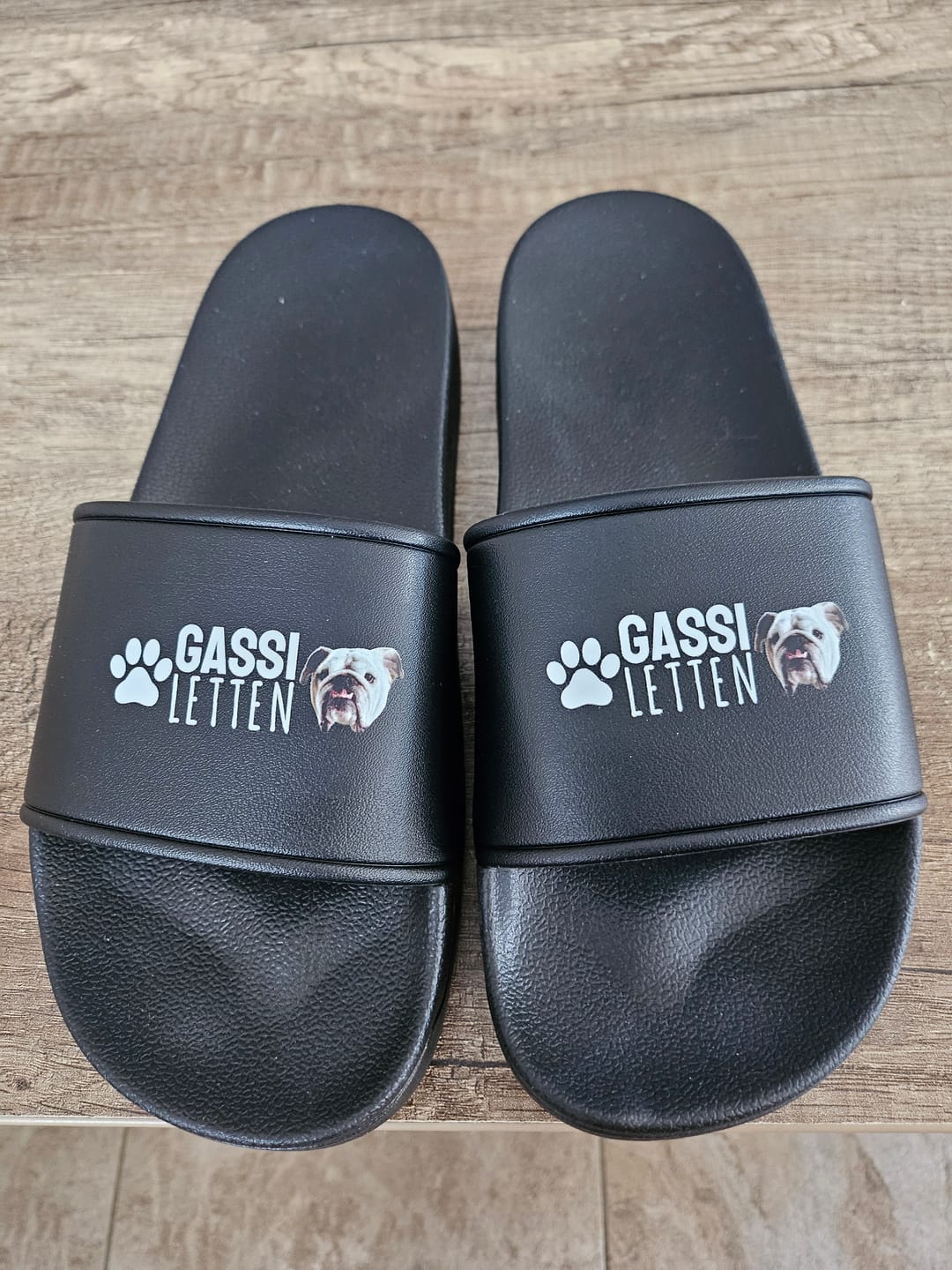 Customer photo review of Gassiletten - Individuelle Badelatschen