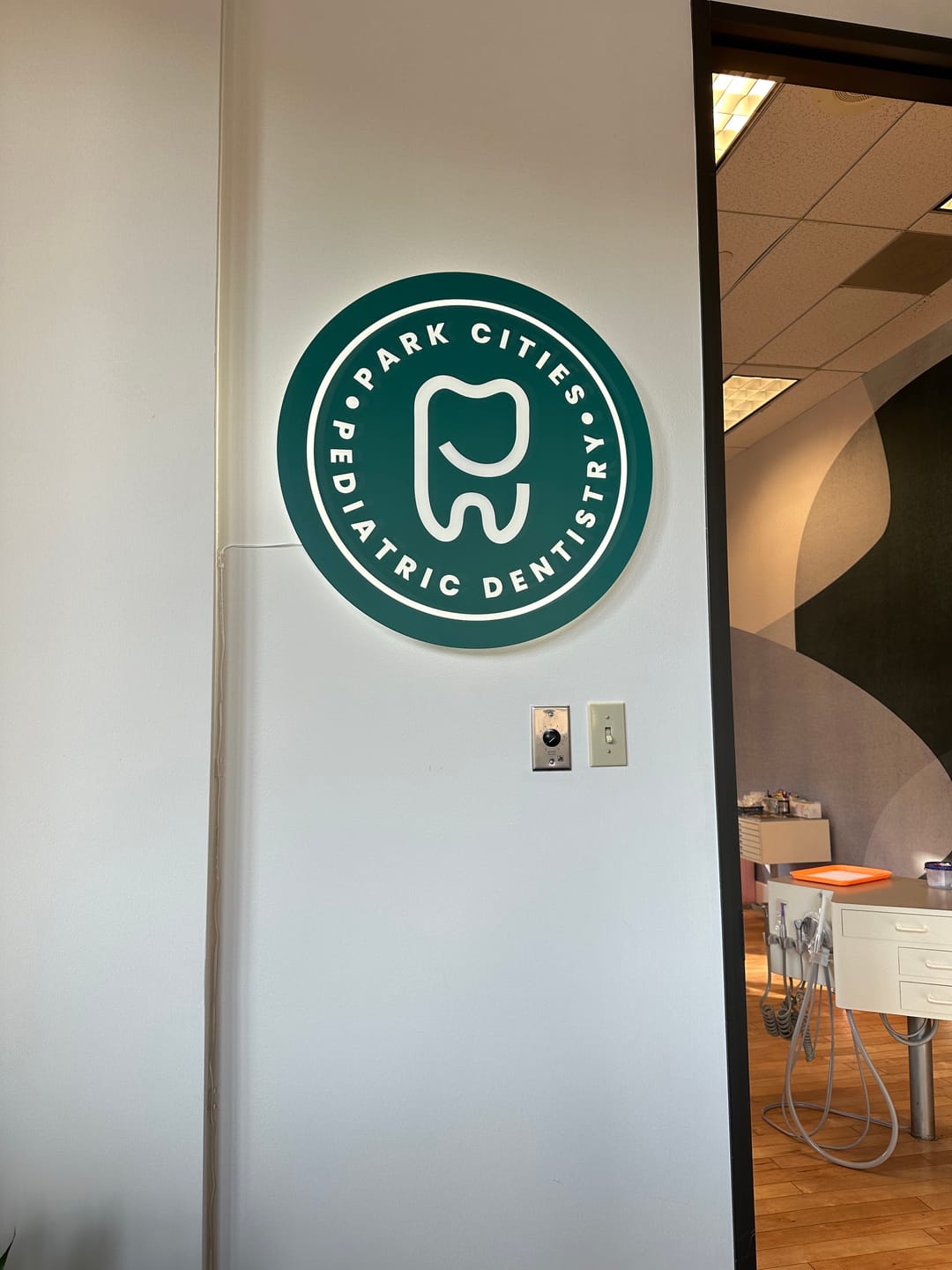 Customer photo review of Acrylic Laser Cut 3D Round Logo Sign (Indoor) (S5)