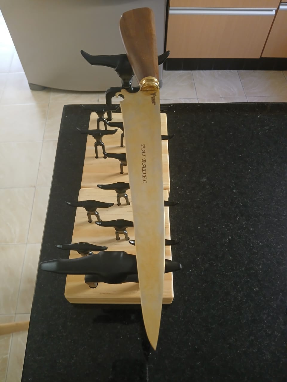 Customer photo review of Faca Artesanal GOLD Modelo Nó Espanhol - Banhada a ouro 24k