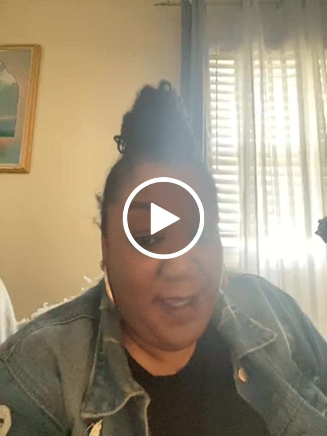 Customer video review of Healthy Hair & Lashes bundle