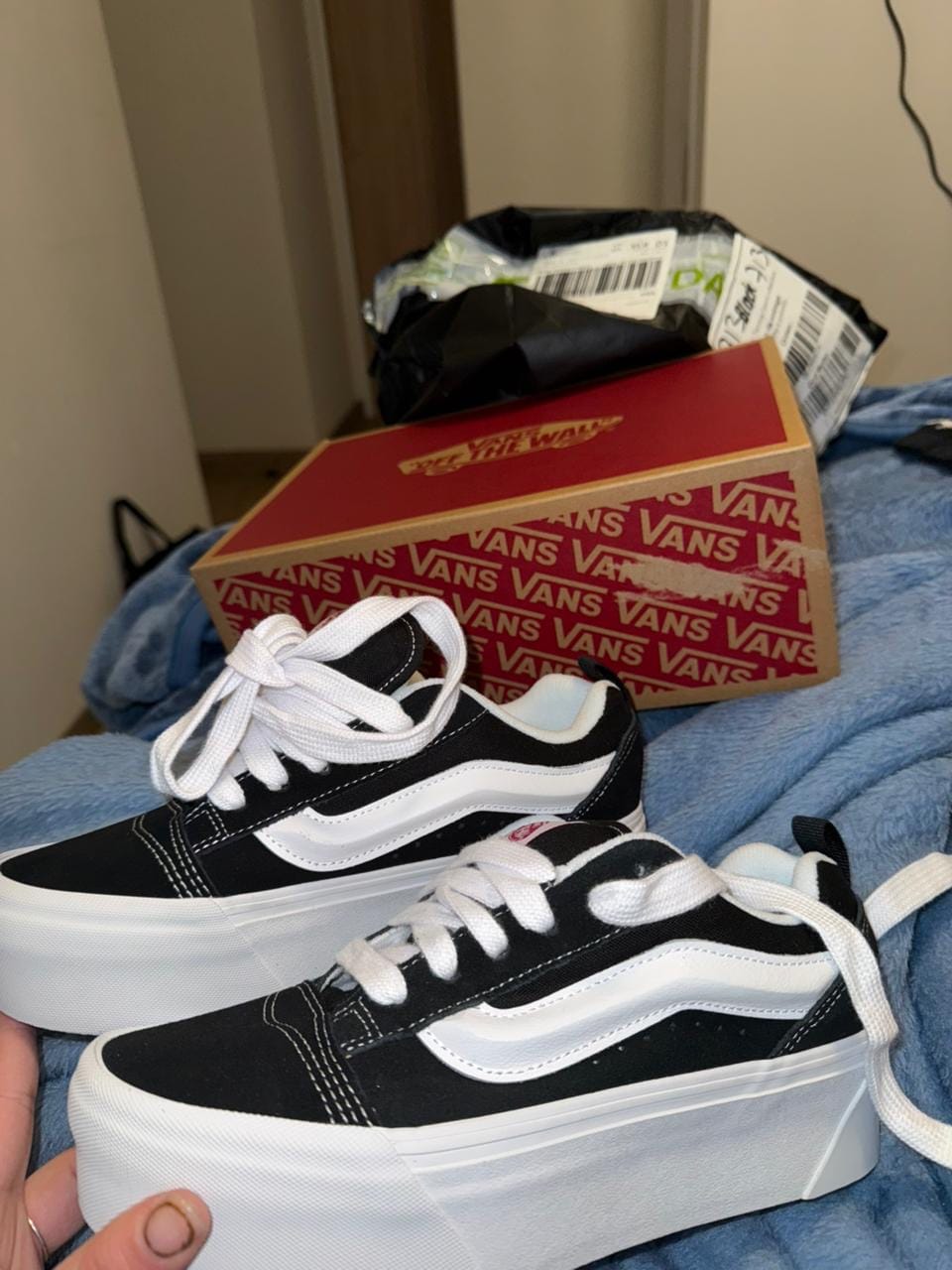 Customer photo review of Zapatilla Vans Knu Stack Plataforma Mujer Negro