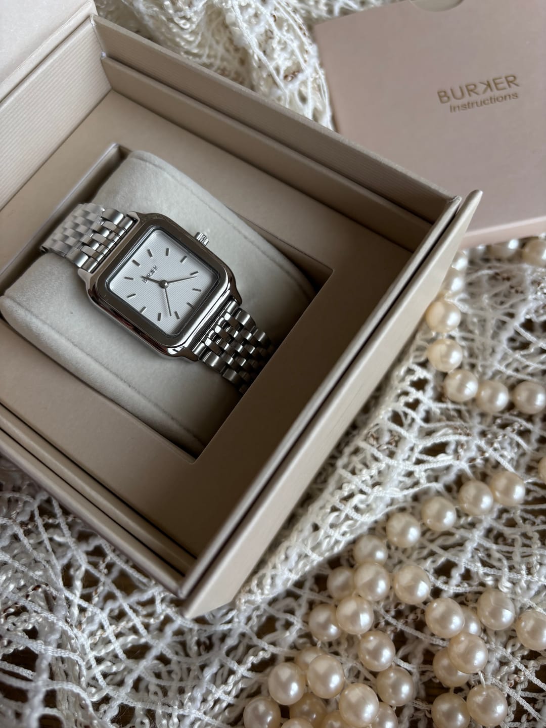 Customer photo review of Macy Silver White