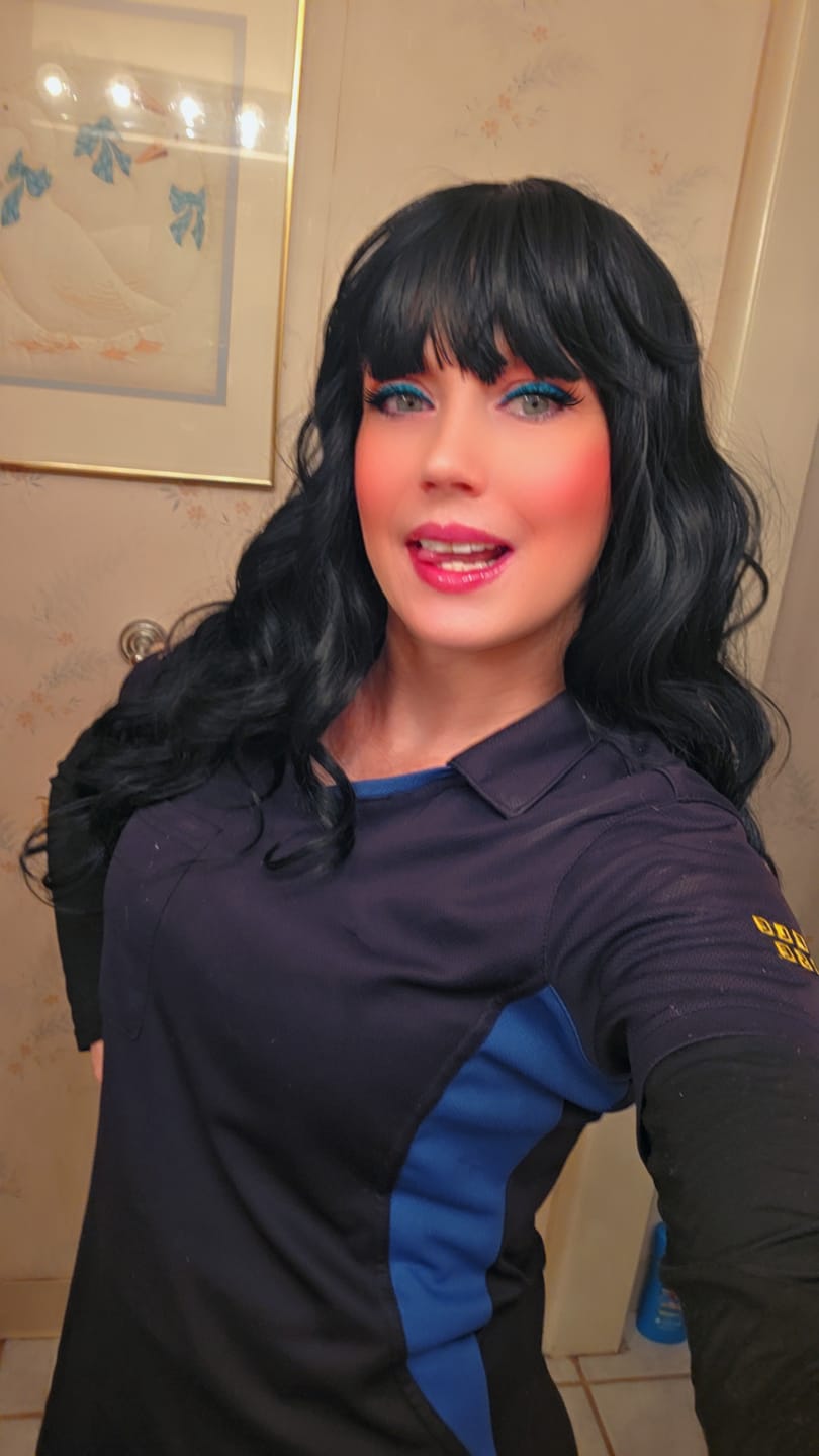 Customer photo review of Zury Sis The Dream Full Wig - DR H APPLE
