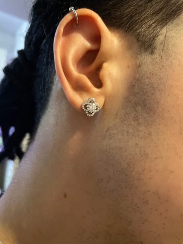 Customer photo review of MOISSANITE CLOVER STUDS.