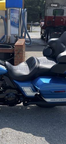 Customer photo review of C.C. RIDER Touring Seat 2 Up Seat Driver Passenger Seat Honeycomb Stitching For Harley CVO Road Glide Electra Glide Street Glide Road King, 2009-2023