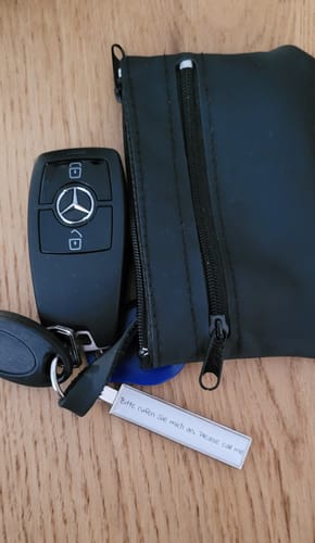 Customer photo review of Metall Schlüsselanhänger personalisiert mit Name, Text, Spruch und Foto