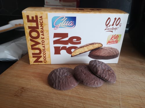 Customer photo review of Biscotti proteici Nuvole ricoperto di cioccolato e arancia