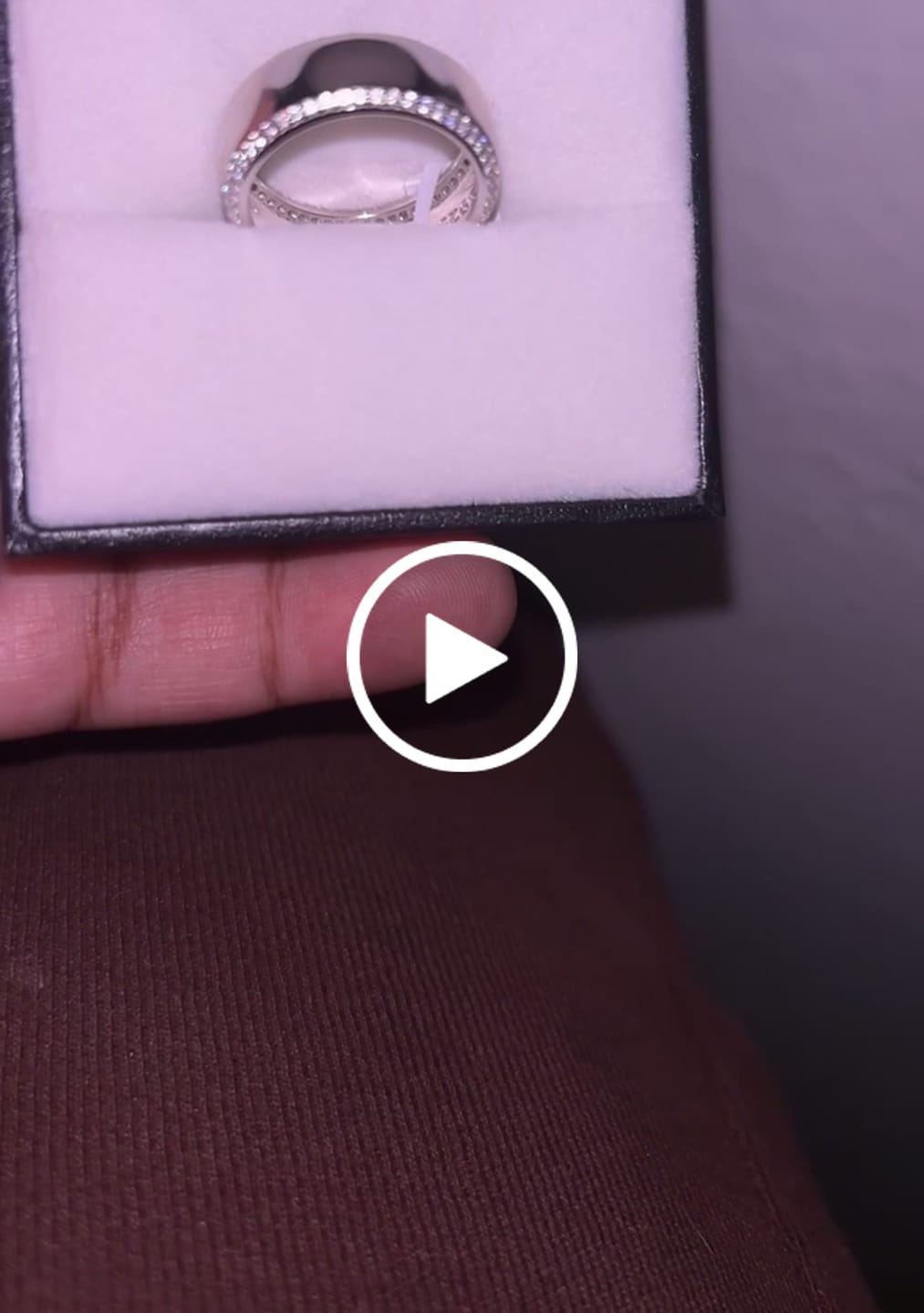 Customer video review of Louily 1.0Ct Classic Design White Gold Men's Wide Wedding Band