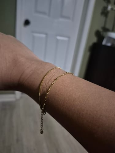 Customer photo review of Pia Gold Layered Bracelet